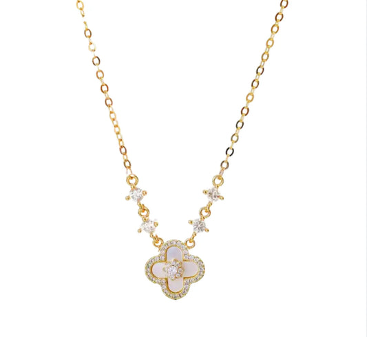 Pearl Clover Charm Pendant