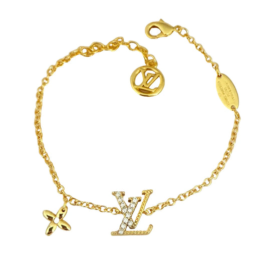 Dainty Logo bracelet