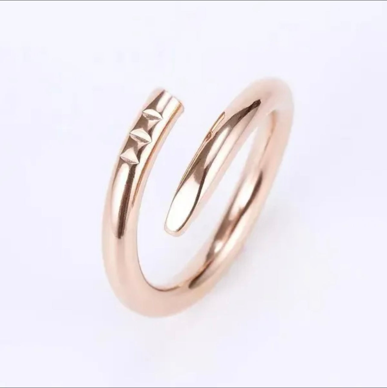 Nail Ring